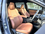 運転席・助手席パワーシート シートエアコンもついて夏場も快適♪