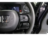 Hondaセンシングの機能のひとつ、アダプティブクルーズコントロール付!アクセルから足を離しても設定したスピードと前車との車間を保ち走行してくれます!車線維持もアシスト☆高速道路で疲労軽減ですね☆