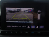 バックが苦手な方も安心のリアワイドカメラ付きです。