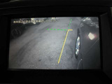 サイドブラインドモニター 車の左前方を表示し、死角を減少します。狭い道でのすれ違いなどに便利です。