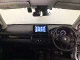 【前方視界】開放的な前方視界!運転がしやすく疲れにくいです♪窓が大きく、見通しがとっても良いおクルマですよ♪