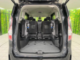 普段のお買い物や通勤、送迎等に十分な荷室スペースを確保しております。セカンドシートを倒すと、大きな荷物の積載も可能です♪
