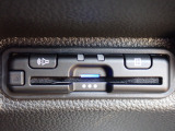 ■【ETC車載器】が装備されています。セットアップをしてお渡しとなり、ETCカードを差し込むだけで高速道路の利用が可能です。