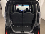 トランクの広さはどうです。 たくさんの荷物が積めます。