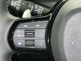 ステアリングスイッチ装備!運転しながら手元でオーディオの操作などができます。