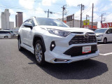 新車・中古車を取り揃えてお客様のご来店をスタッフ一同お待ちしております。