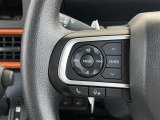 ステアリングスイッチ左側 オーディオ操作スイッチ、メーター操作スイッチ、電話スイッチ、トークスイッチ。 ハンドルから手を離さなくても操作ができます!