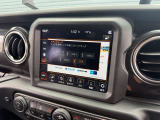 純正メモリーナビ・Bluetooth・USB・フルセグチューナー・カープレイ・アンドロイドオート対応の8.4インチUコネクト