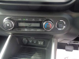 オートエアコン運転席・助手席シートヒーター付