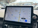 映像の鮮明なフルセグ対応の純正メモリーナビ。目的地まで道案内をしてくれるので初めての場所へも安心して出かけられます。