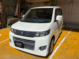 サポートさせて頂くため国土交通省指定工場・民間車検場を完備しております。納車前に国家整備士が点検整備し納車させて頂きます。