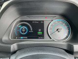 運転支援システムや、安全装置の設定を行うことができます。