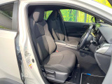 運転席シート廻りは使用感も少なく、良好な状態となっています。前オーナー様が丁寧に使っていたことがよくわかりますね。