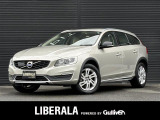 ボルボ V60クロスカントリー D4 SE ディーゼル