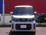 LEDヘッドランプ搭載!明るくクリアな視界を確保して、安全運転を支援します。さらに、4WDなので冬道も安全ですね(*^^*)