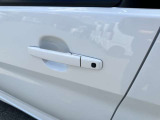 当社の査定士が直に査定し、入庫したお車なので、自信を持ってお勧め出来、また安心してお乗り頂けます!(支払総額は、車検又は法定点検に掛かる費用や、税金・登録手数料等が含まれた、店頭納車での総額です)