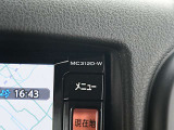 日産純正ナビゲーションMC312D-Wが付いています。
