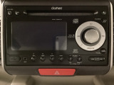 純正CD・USBコンポにはCD再生のほかに、AUX入力端子・USB端子がついてますので外部入力から音楽などを楽しめます。
