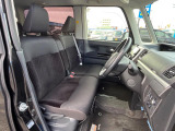 運転席シート廻りは使用感も少なく、良好な状態となっています。丁寧に使われていたことがよくわかりますね。