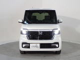 HIDより明るいLEDヘッドライト が装備されています。より明るく!省電力!で、夜間走行時や雨の日に明るく安全に前方を照らすことが出来ます。