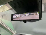 スマートルームミラーがついているので後ろに沢山荷物を入れても安心ですね!