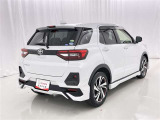 走りにこだわりながら収納力も持ち合わせたお車です。