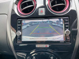 バックカメラが装備されてるから、駐車場での車庫入れで確認が出来るので安心。