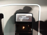 スタートボタンを押すだけでエンジンの始動、停止ができます。