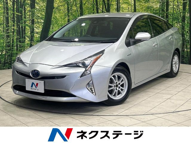 トヨタ プリウス 