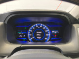 ホンダセンシング装着車となっております。衝突軽減ブレーキ、誤発進抑制機能、歩行者事故低減ステアリング、路外逸脱抑制機能、アダプティブクルーズコントロール、車線維持支援システム他、安全運転を幅広く支援。