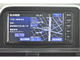 純正ナビを装備。タッチパネル式で使いやすく、お出かけもラクラクです。