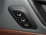 運転席のパワーシートは2名様分までメモリー機能付きです。