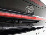 バックカメラが付いているので後方確認が非常にしやすいです。今や運転初心者も熟練者も必須装備!ついていて損はないですね♪