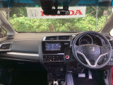 フロントガラスが大きく、ワイドな視界で運転もしやすくなるように、設計されています。