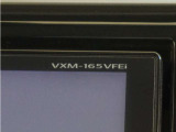 純正8インチプレミアムインターナビ(VXM-165VFEi)&バックカメラが装備されているので、普段の使い勝手もロングドライブも快適です。