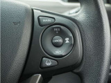 ◆アダプティブクルーズコントロール◆予め設定した車速内でクルマが自動的に加減速。前走車との適切な車間距離を維持しながら追従走行します。【LKAS】車線維持支援システムでステアリング操作を支援。