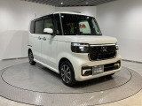 急ハンドル時に起こる横滑りを抑制し、車の姿勢を図るVSA機能を搭載。