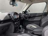 ◆LIBERALAは、輸入車選びの新たなスタイルを提案するインポート・セレクト・ブランドです。オーナー様となる方がクルマから直接感じる感性を第一にした、最良の一台との出会いをコーディネートいたします。