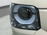 LEDヘッドライトは、点灯の瞬間から最大光量を発揮し、突然暗くなるトンネルなどでの安定感を高めます。
