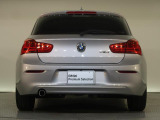 一目で伝わるBMW特有のスポーティーなプロポーションは、BMWの走行性能を生み出すのに欠かせない要因の一つです。細部まで拘りぬいたお車をぜひ一度ご覧ください!