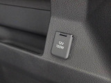 1年間&rdquo;走行距離無制限&rdquo;(無償保証)のまごころ保証付きのお車は、プラス1年、プラス2年の保証延長も可能です(延長保証分は別途有償となります)。※一部対象外の車もございます詳しくは営業スタッフまで