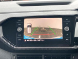 リアビューカメラを装備、狭い駐車場も安心です。