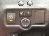 【アイドリングストップ】赤信号や渋滞で停車した際にエンジンを停止し、無駄な燃料の消費を抑えます。燃費向上や環境保護につなげる機能♪エンジンはブレーキを離せば再始動します。