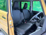 運転席シート廻りは使用感も少なく、良好な状態となっています。丁寧に使われていたことがよくわかりますね。