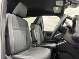 見通しのよいすっきりとした視界で、誰でも運転しやすいです。運転のしやすさは疲れにくさにも繋がりますよ♪