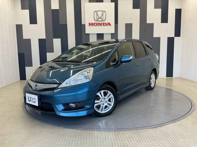 フィットシャトルハイブリッド 1.3 ナビプレミアムセレクション 