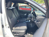 運転席・助手席です