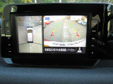 360度見渡せるアラウンドビューモニターがついております。駐車の際も死角を補ってくれますので駐車が苦手な方も安心!