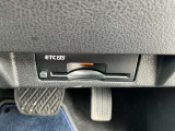 ETC2.0車載器です!高速道路の料金所で慌てて財布を探すことも無くなります!