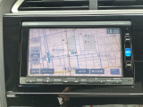 ナビゲーションは9インチホンダコネクトナビ(LXU-242NBi)が装着されております。AM、FM、CD、DVD再生、フルセグTV、Bluetoothがご使用いただけます。